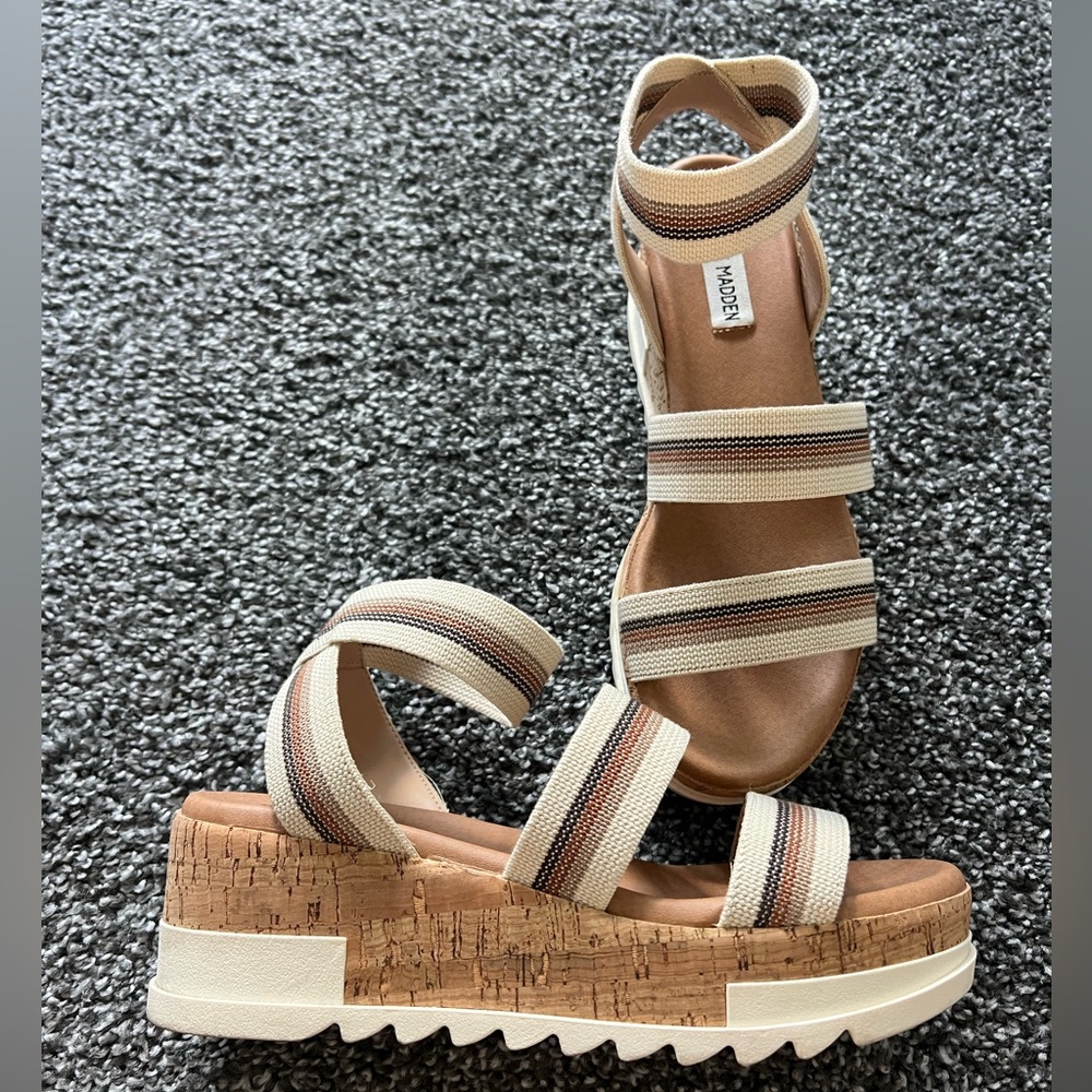 Super cute Steve Madden sandals!